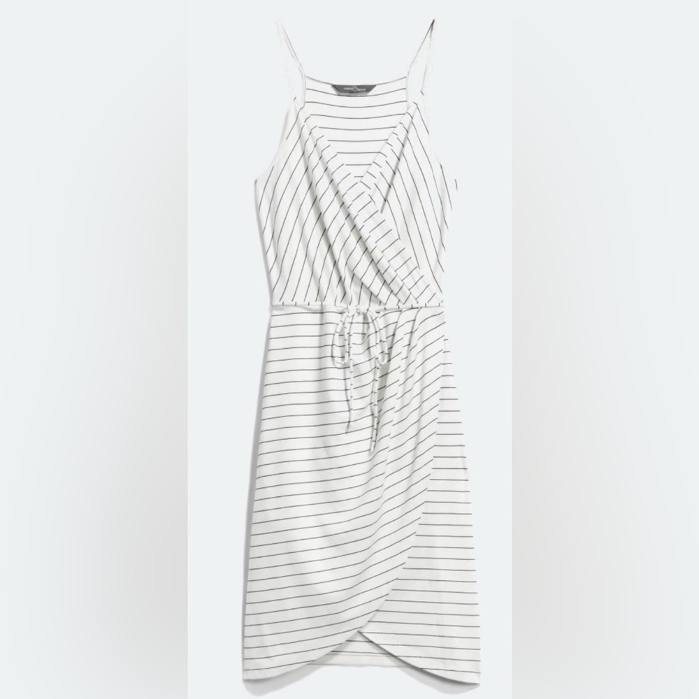 Elegant White Striped Dress